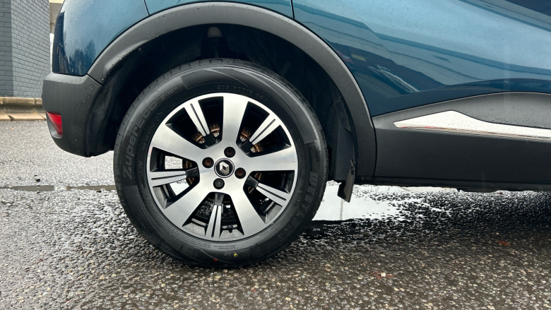 Renault Captur 0.9 TCE 90 Play 5dr Petrol Hatchback